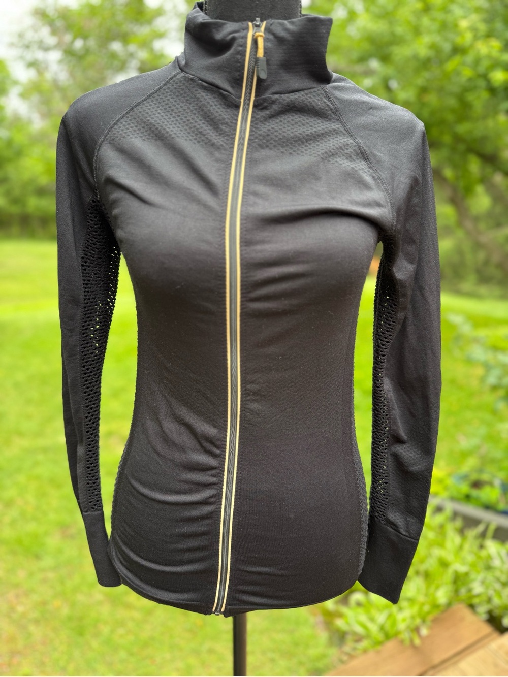 Women’s Black Zip-Front Active Jacket Bebe brand size S pre-owned with free gift - Picture 9 of 16
